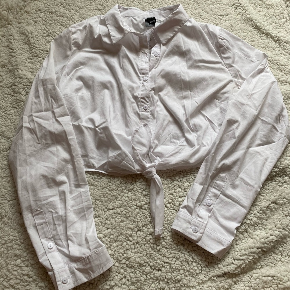 NWT Windsor White Cropped Button-up Blouse
